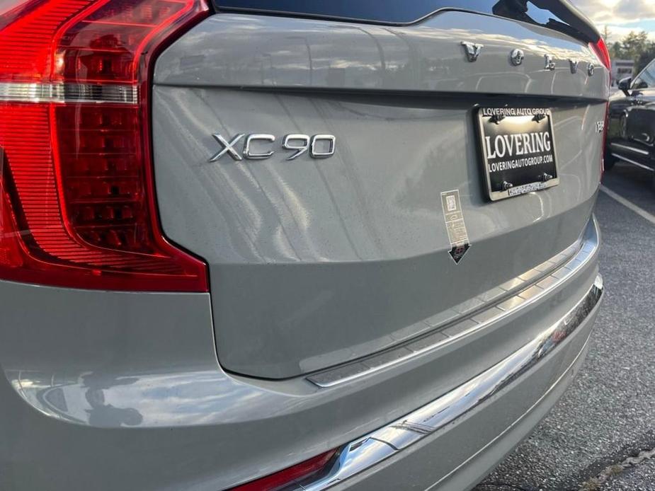 new 2025 Volvo XC90 Plug-In Hybrid car