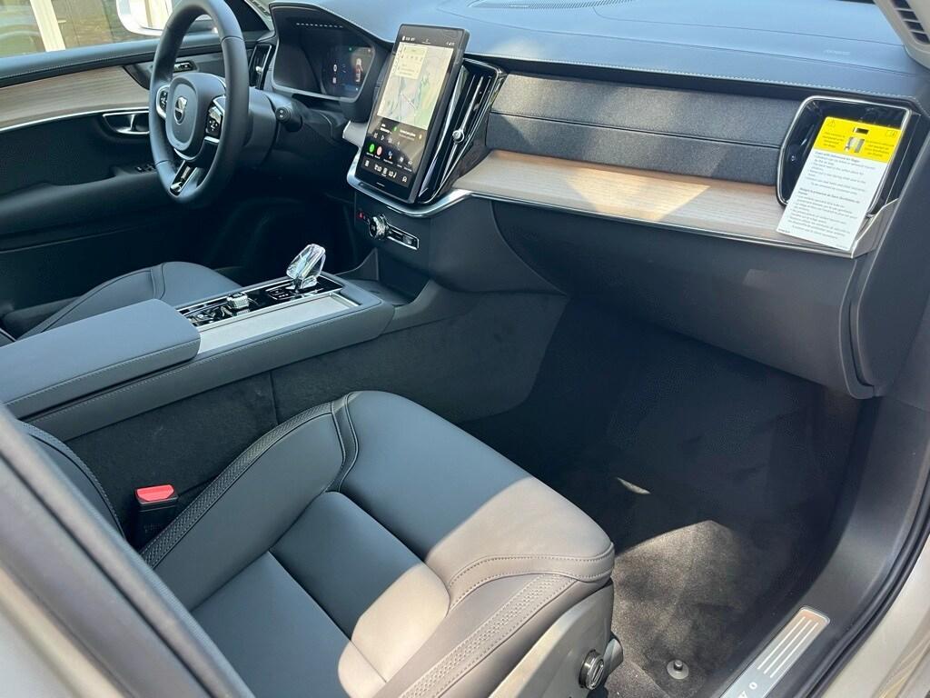 new 2025 Volvo XC90 Plug-In Hybrid car, priced at $76,529