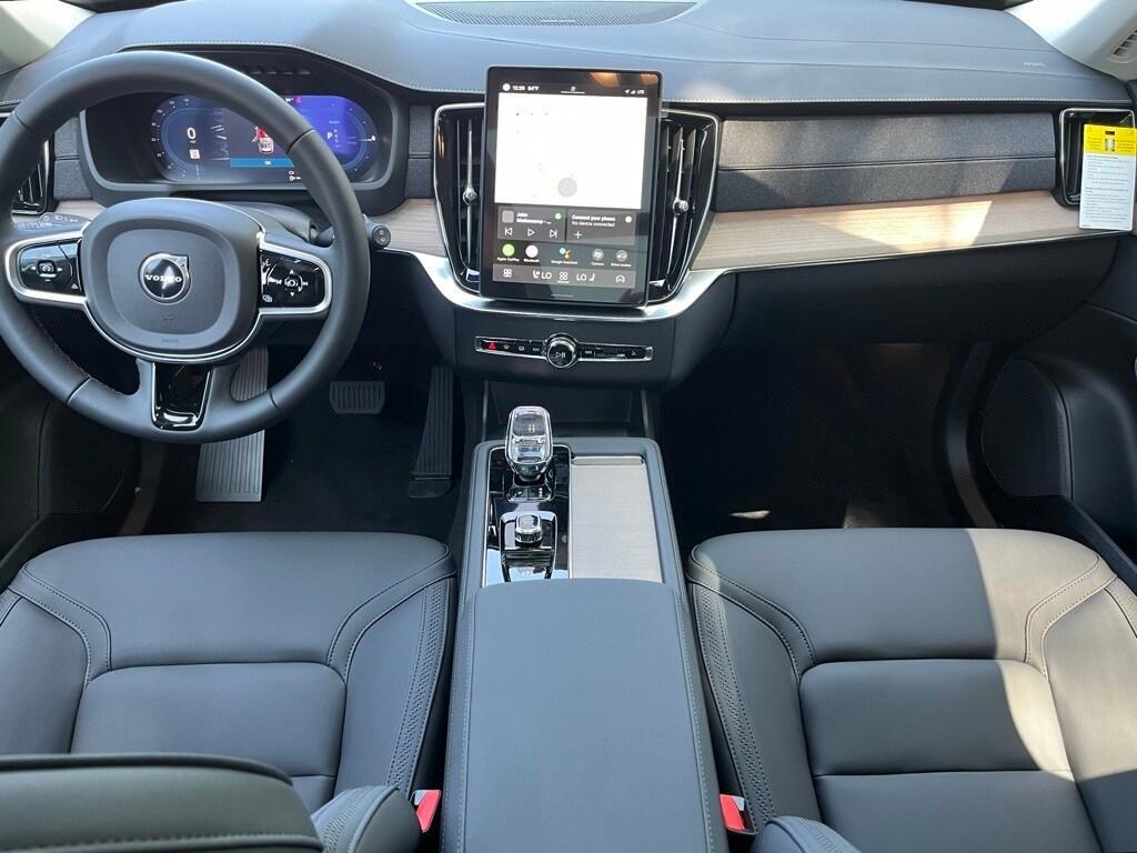 new 2025 Volvo XC90 Plug-In Hybrid car, priced at $76,529