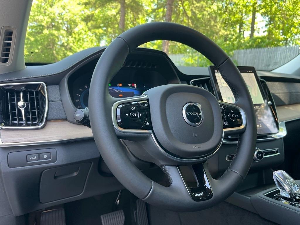 new 2025 Volvo XC90 Plug-In Hybrid car, priced at $76,529