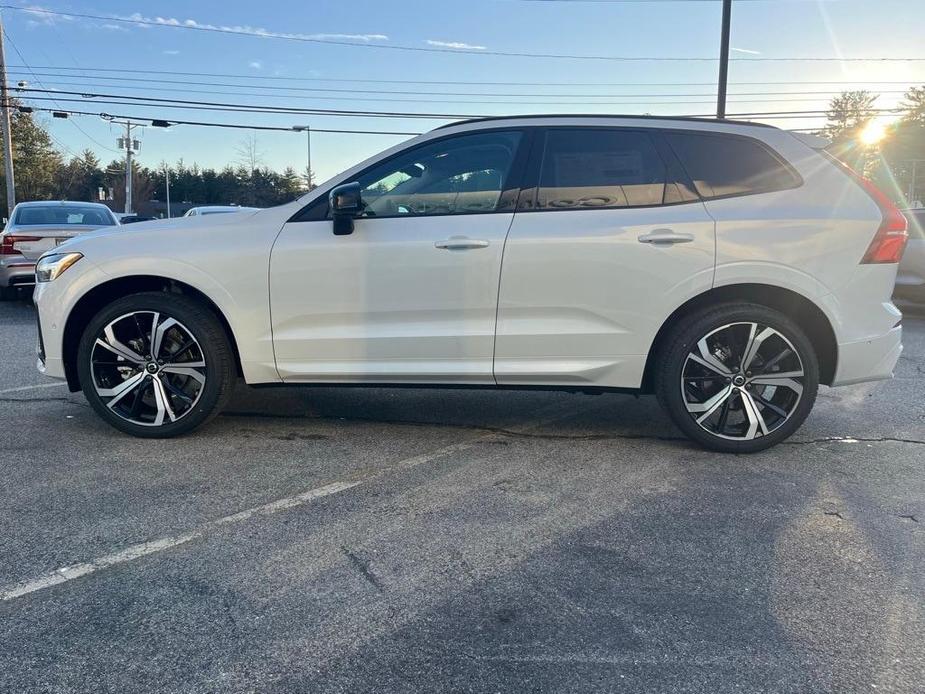 new 2025 Volvo XC60 car