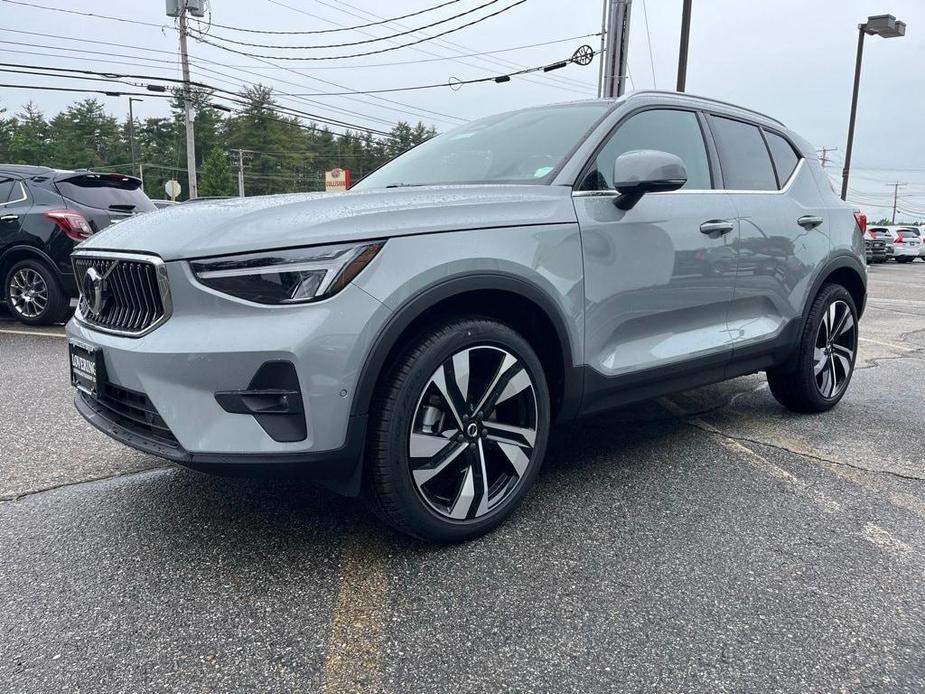 new 2024 Volvo XC40 car, priced at $50,885