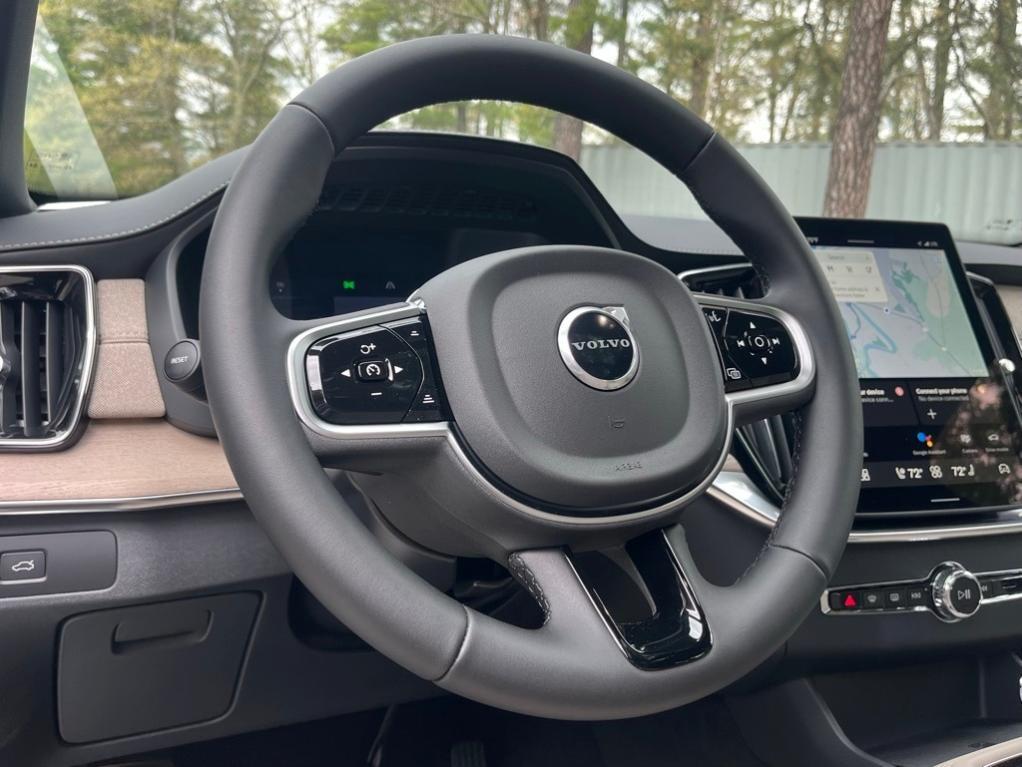 new 2025 Volvo XC90 car
