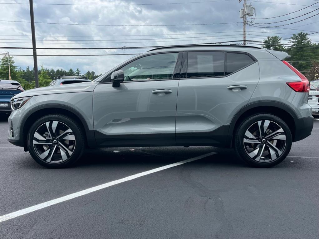used 2024 Volvo XC40 car, priced at $43,423
