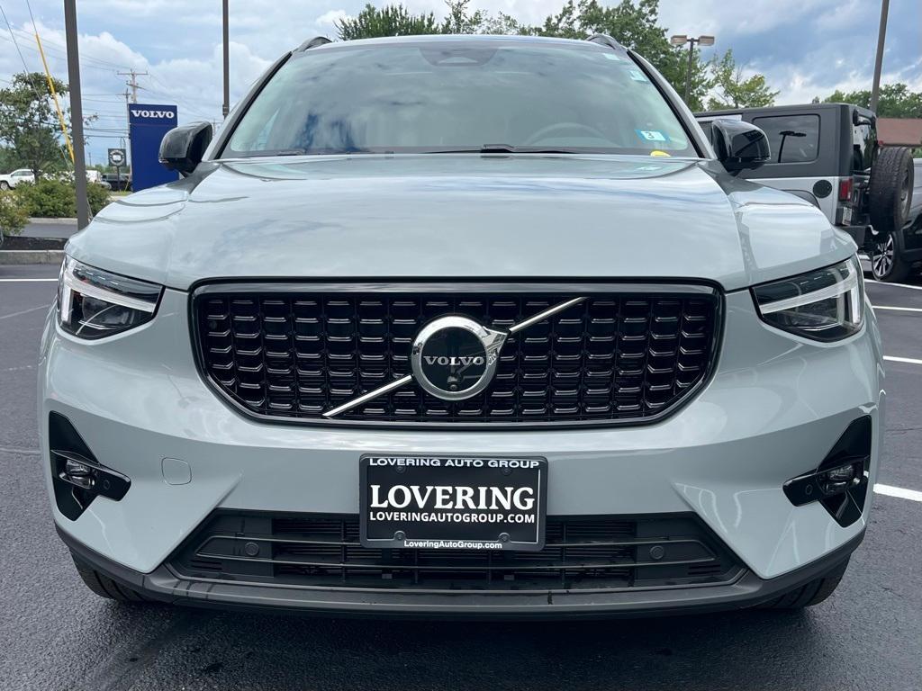 used 2024 Volvo XC40 car, priced at $43,423