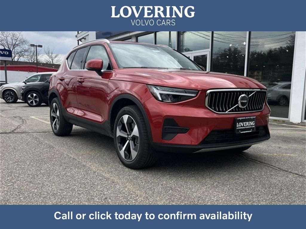 new 2025 Volvo XC40 car