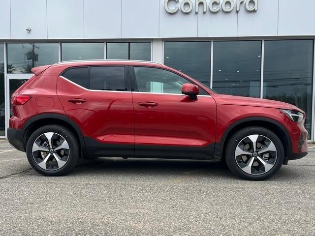 new 2025 Volvo XC40 car