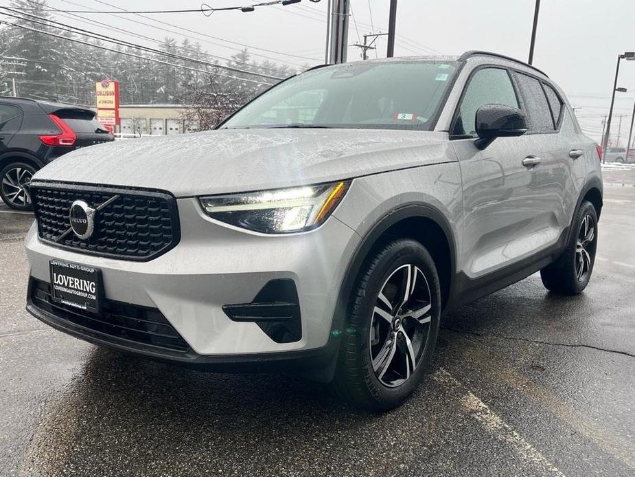 used 2024 Volvo XC40 car, priced at $32,302