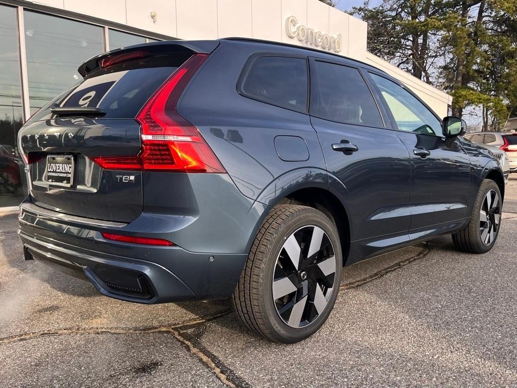 new 2025 Volvo XC60 Plug-In Hybrid car