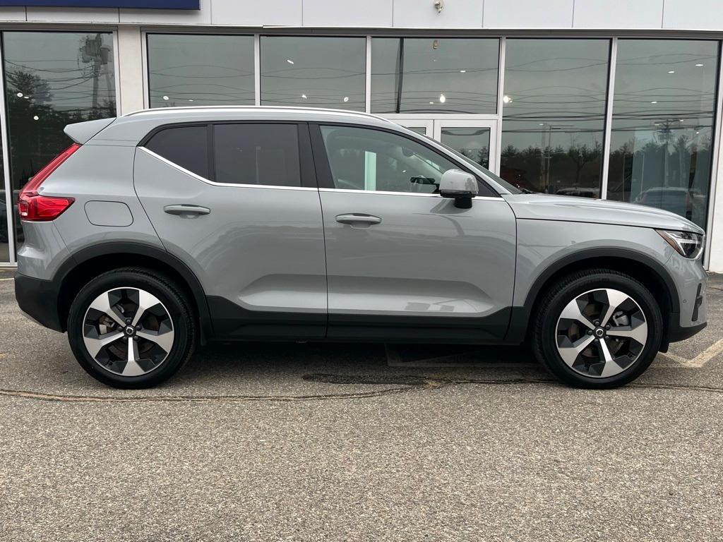 used 2024 Volvo XC40 car, priced at $33,634