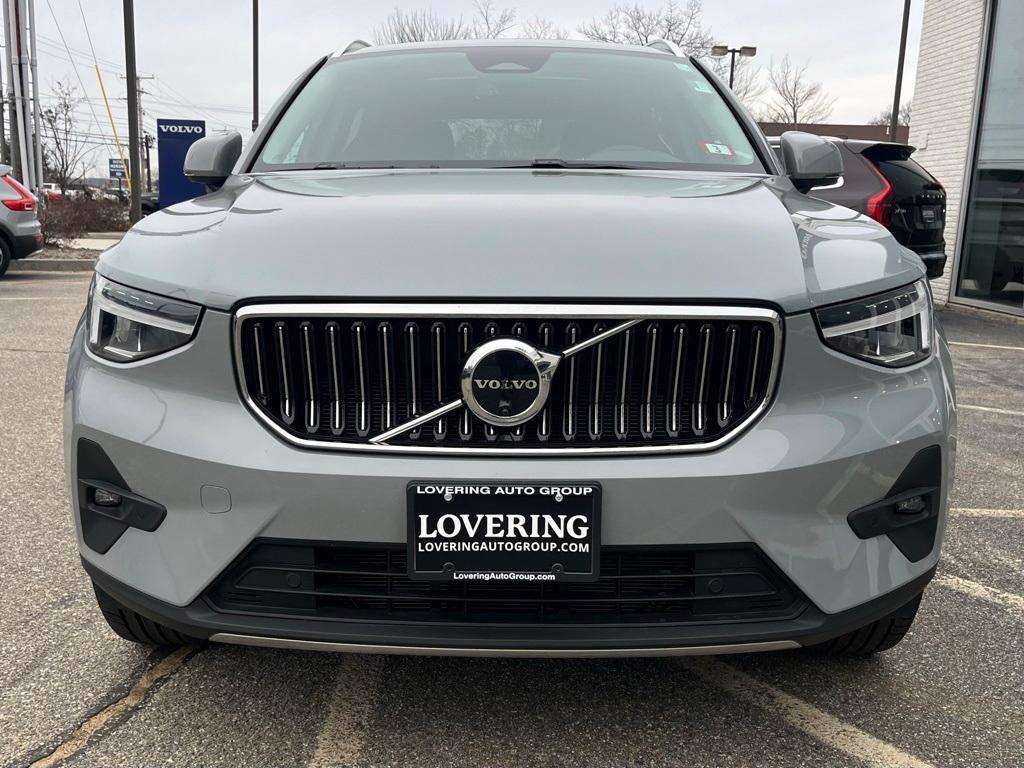 used 2024 Volvo XC40 car, priced at $33,634