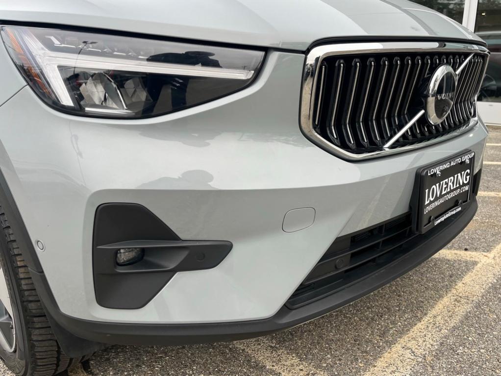 used 2024 Volvo XC40 car, priced at $33,634