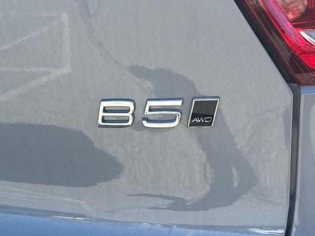 new 2025 Volvo XC40 car