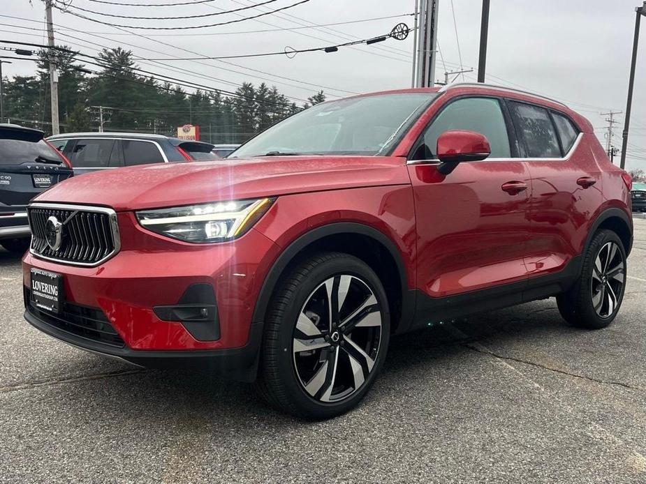 new 2025 Volvo XC40 car