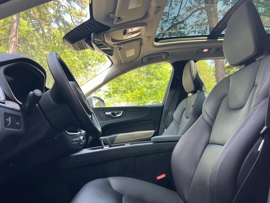 used 2022 Volvo XC60 car, priced at $35,988