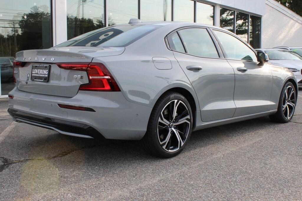 new 2025 Volvo S60 car