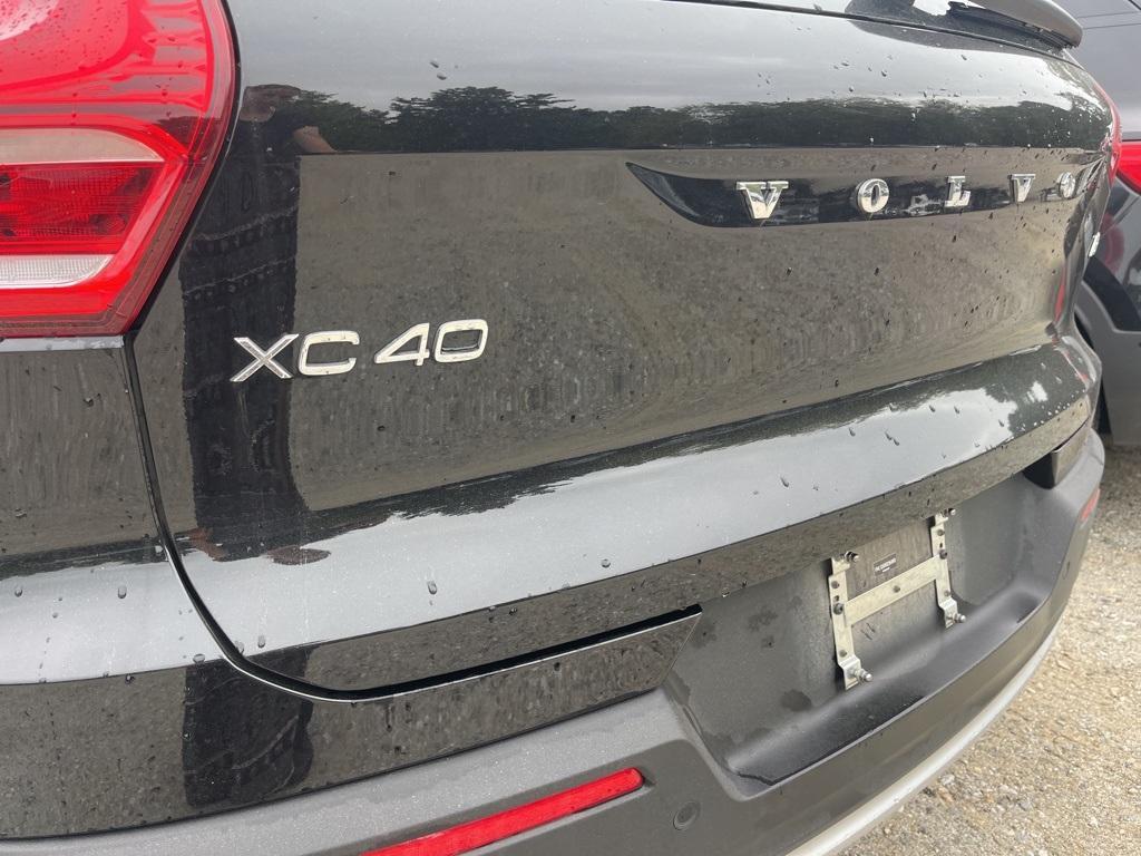 used 2025 Volvo XC40 car, priced at $35,988