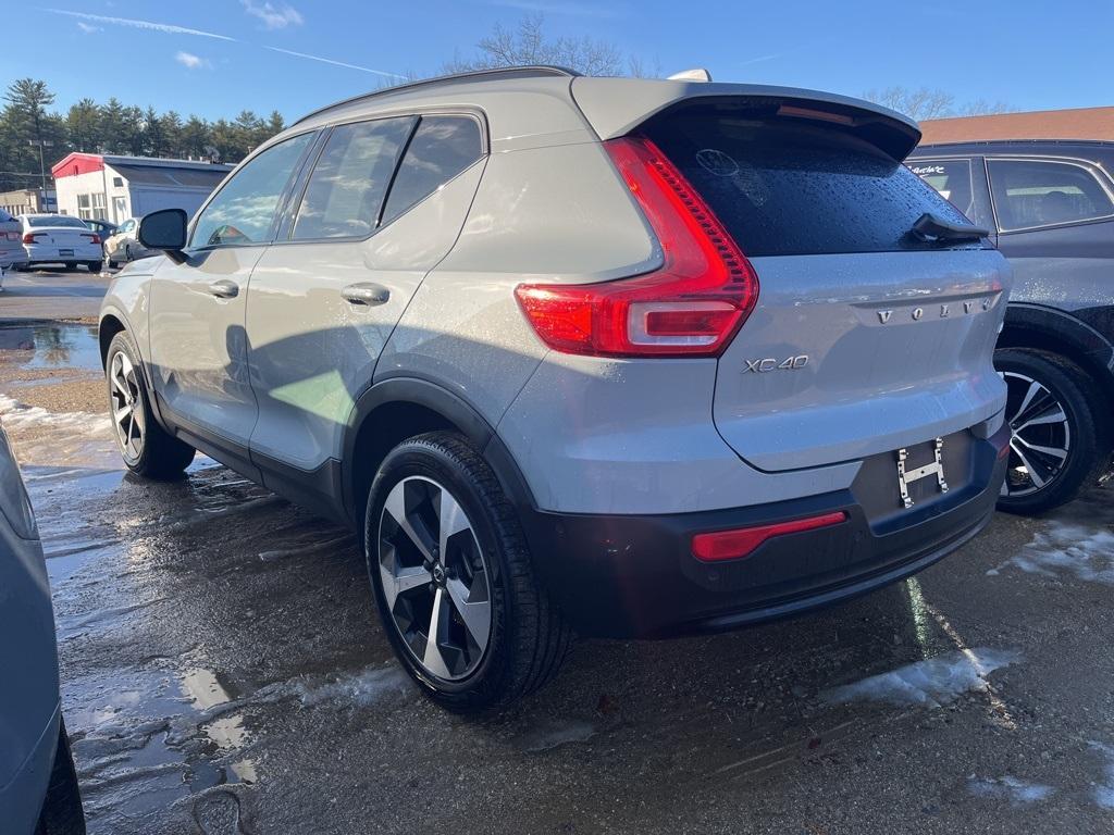 used 2024 Volvo XC40 car, priced at $35,827