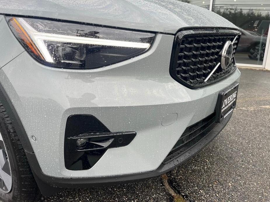 new 2025 Volvo XC40 car