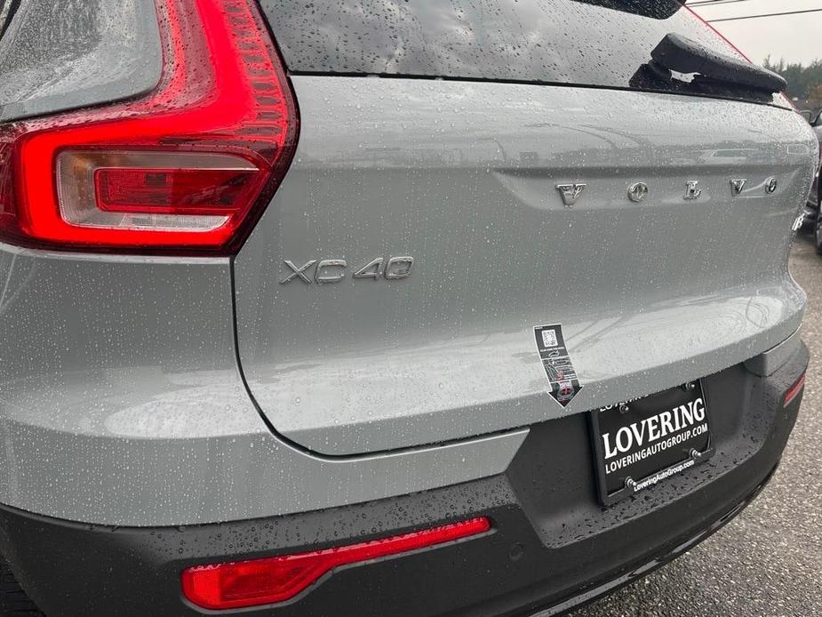 new 2025 Volvo XC40 car