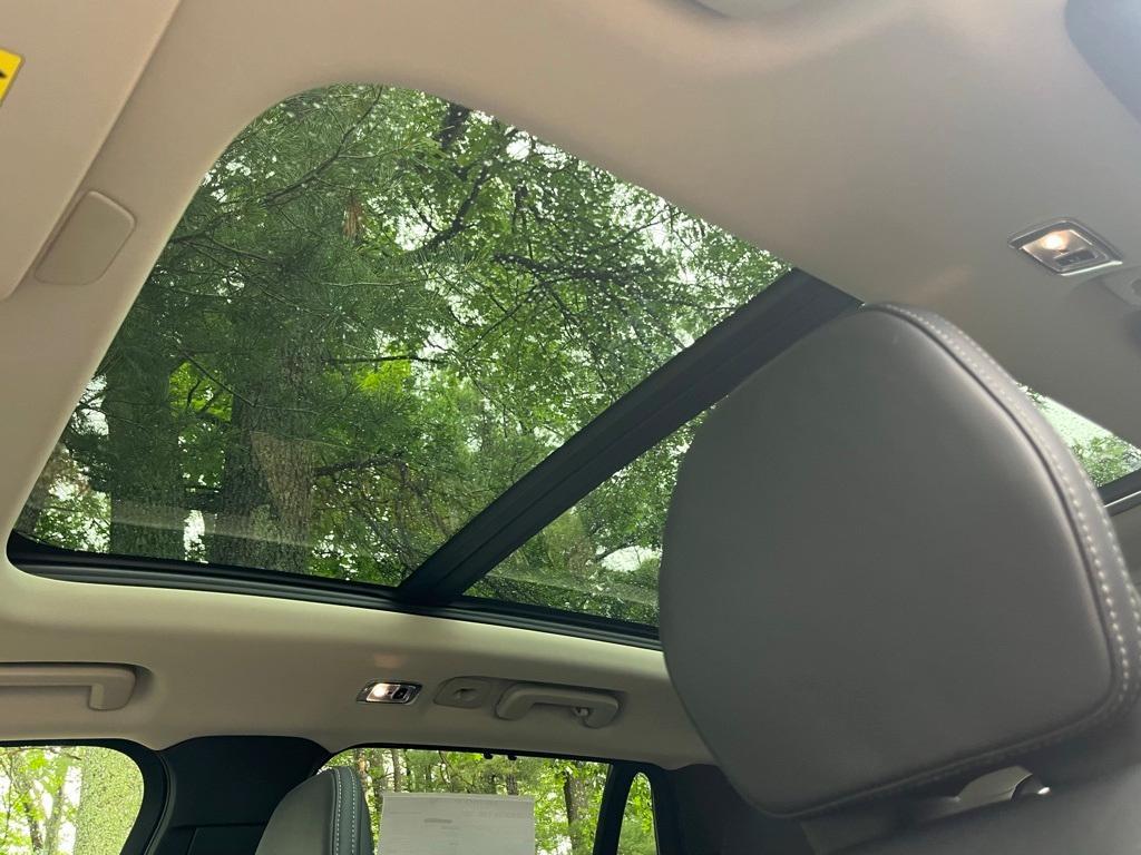 used 2022 Volvo XC90 car, priced at $44,584