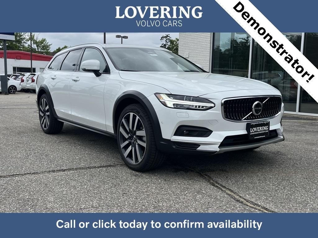 new 2025 Volvo V90 Cross Country car, priced at $68,950
