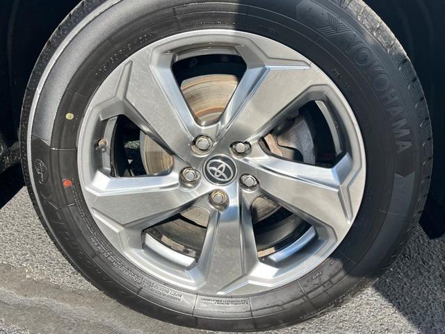 used 2020 Toyota RAV4 Hybrid car, priced at $28,777