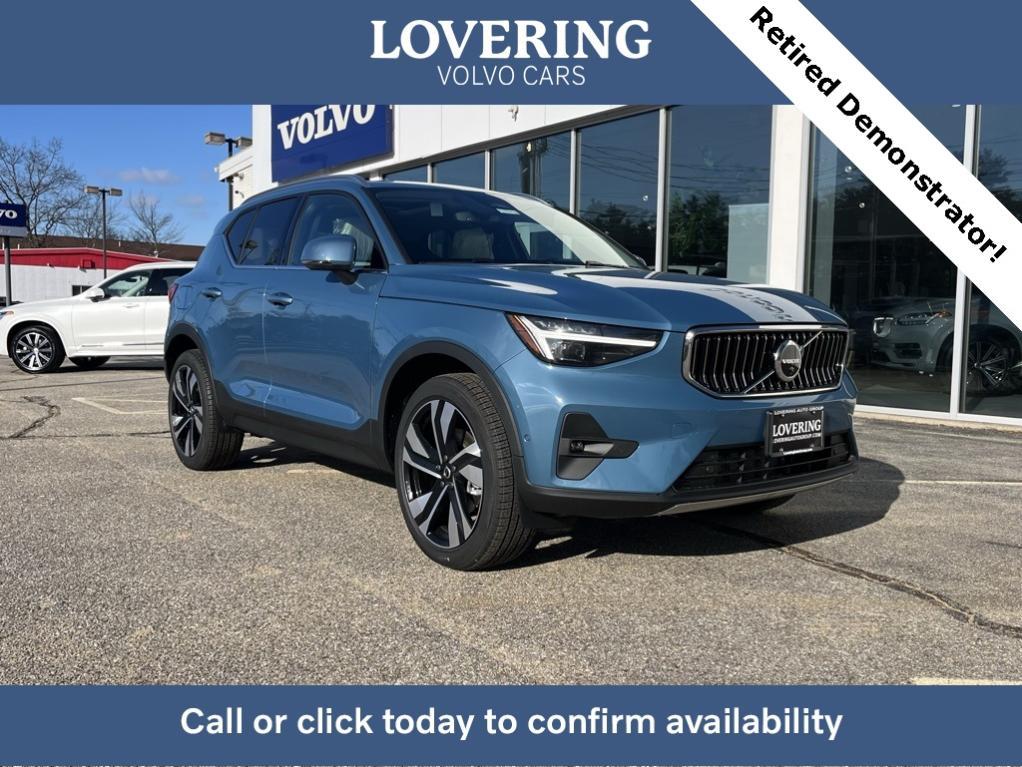 new 2025 Volvo XC40 car, priced at $47,240
