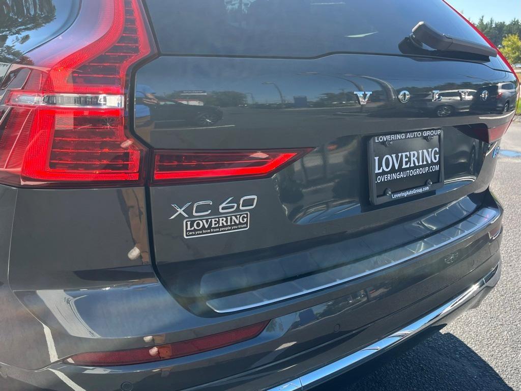 used 2022 Volvo XC60 car, priced at $34,122