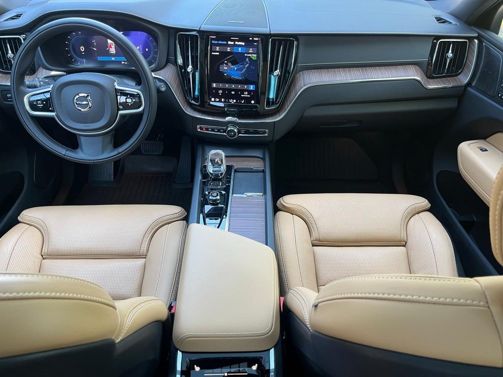 used 2022 Volvo XC60 car, priced at $34,122