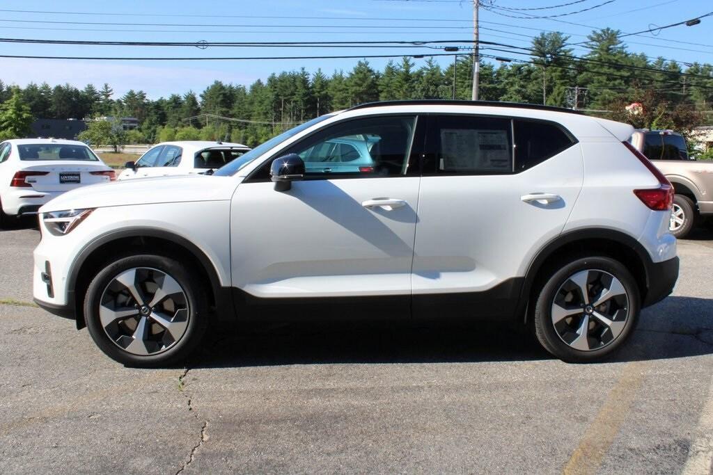 new 2025 Volvo XC40 car, priced at $47,315