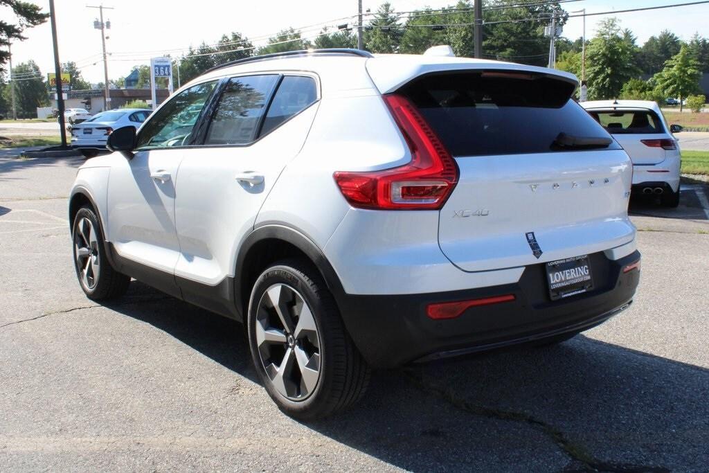 new 2025 Volvo XC40 car, priced at $47,315