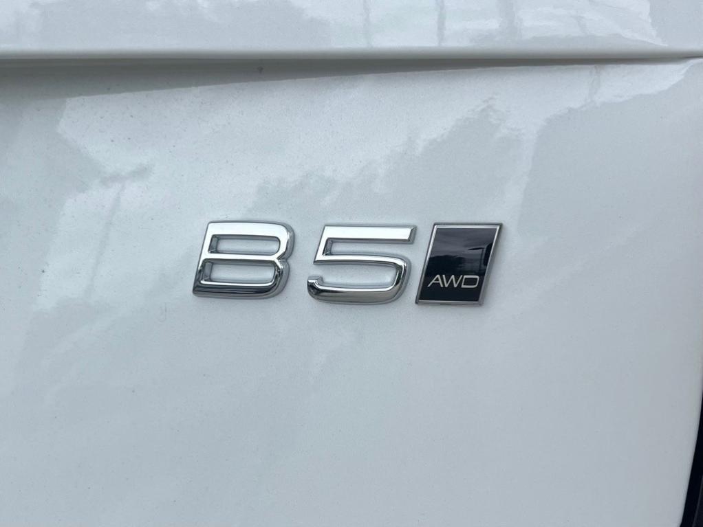 new 2025 Volvo XC90 car, priced at $67,595