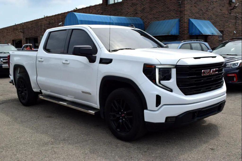 used 2022 GMC Sierra 1500 car, priced at $28,995
