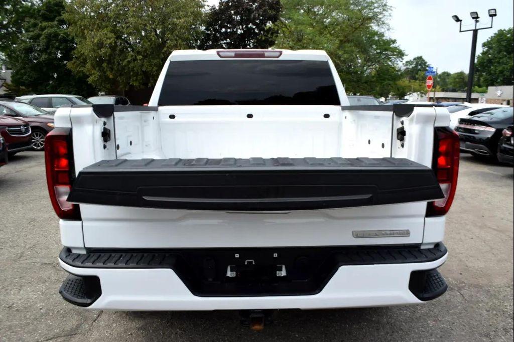 used 2022 GMC Sierra 1500 car, priced at $28,995