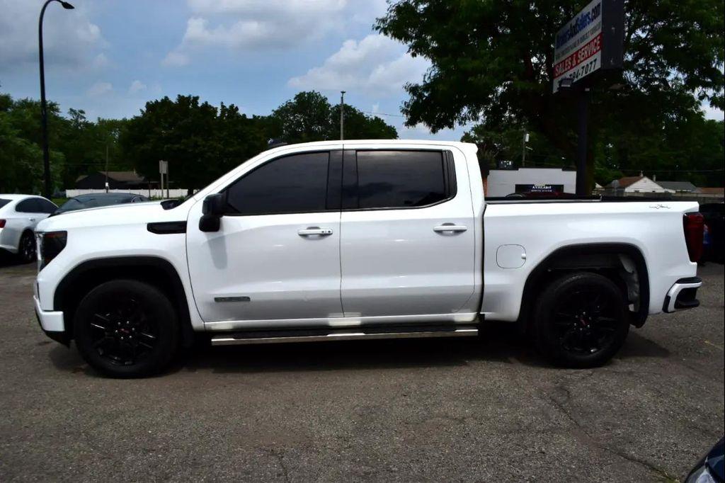 used 2022 GMC Sierra 1500 car, priced at $28,995
