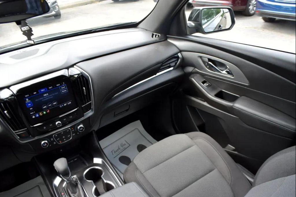 used 2023 Chevrolet Traverse car, priced at $21,500