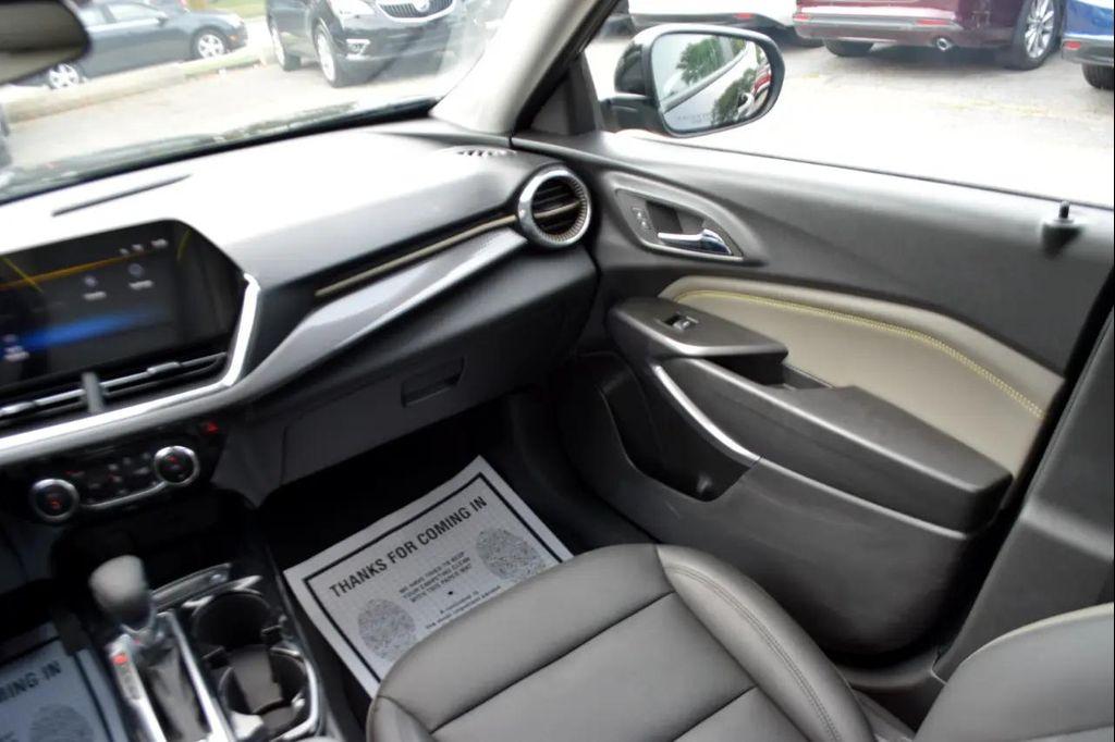 used 2025 Chevrolet Trax car, priced at $17,995