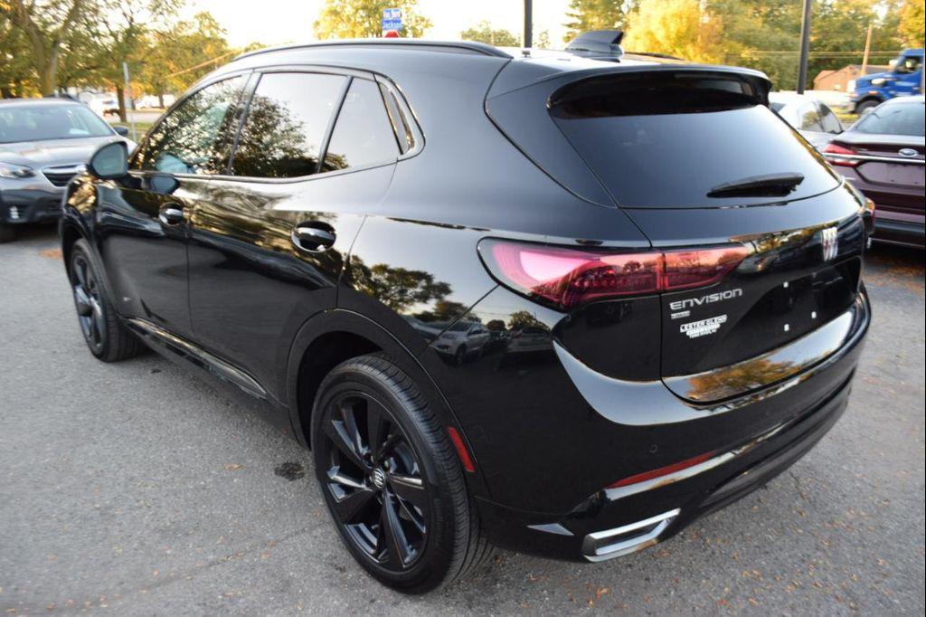 used 2024 Buick Envision car, priced at $24,995