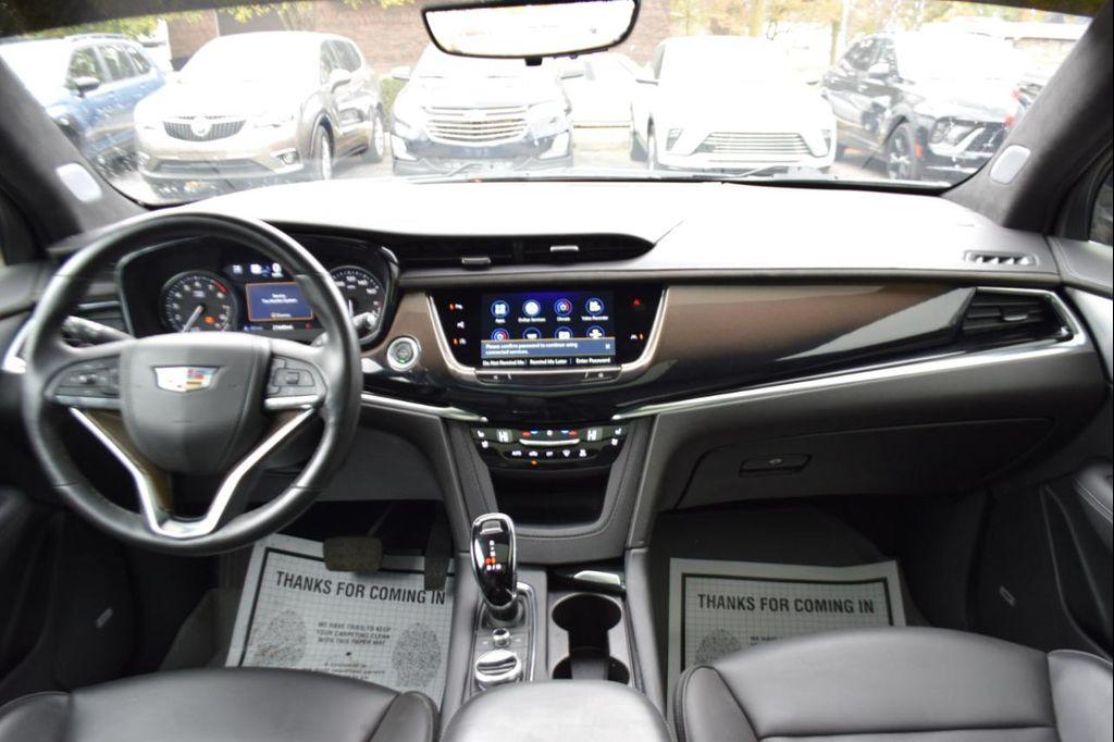 used 2023 Cadillac XT6 car, priced at $29,995