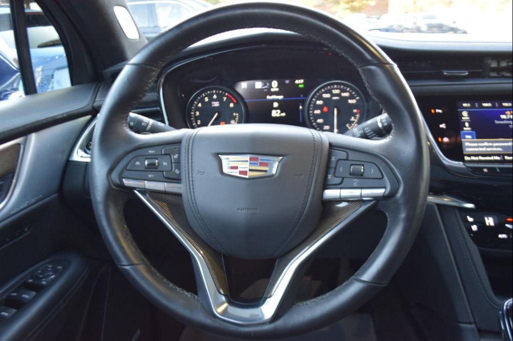 used 2023 Cadillac XT6 car, priced at $29,995