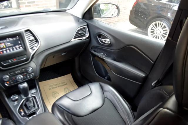 used 2019 Jeep Cherokee car, priced at $13,995