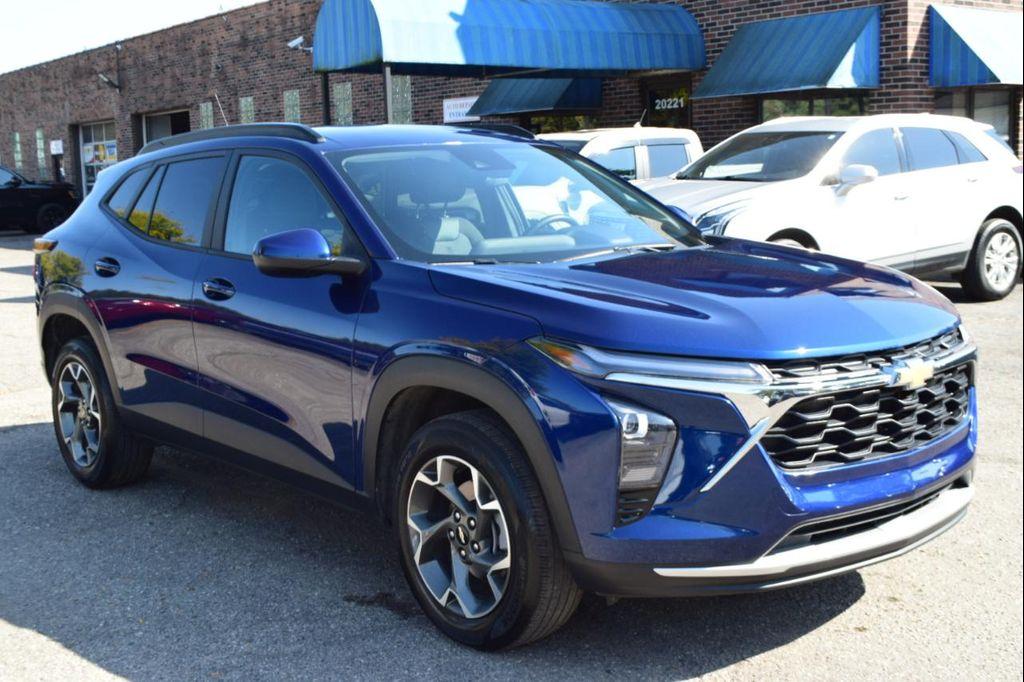 used 2024 Chevrolet Trax car, priced at $14,995