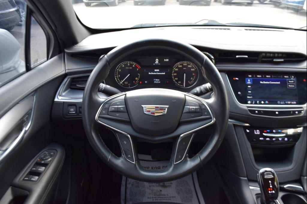 used 2020 Cadillac XT5 car, priced at $18,995