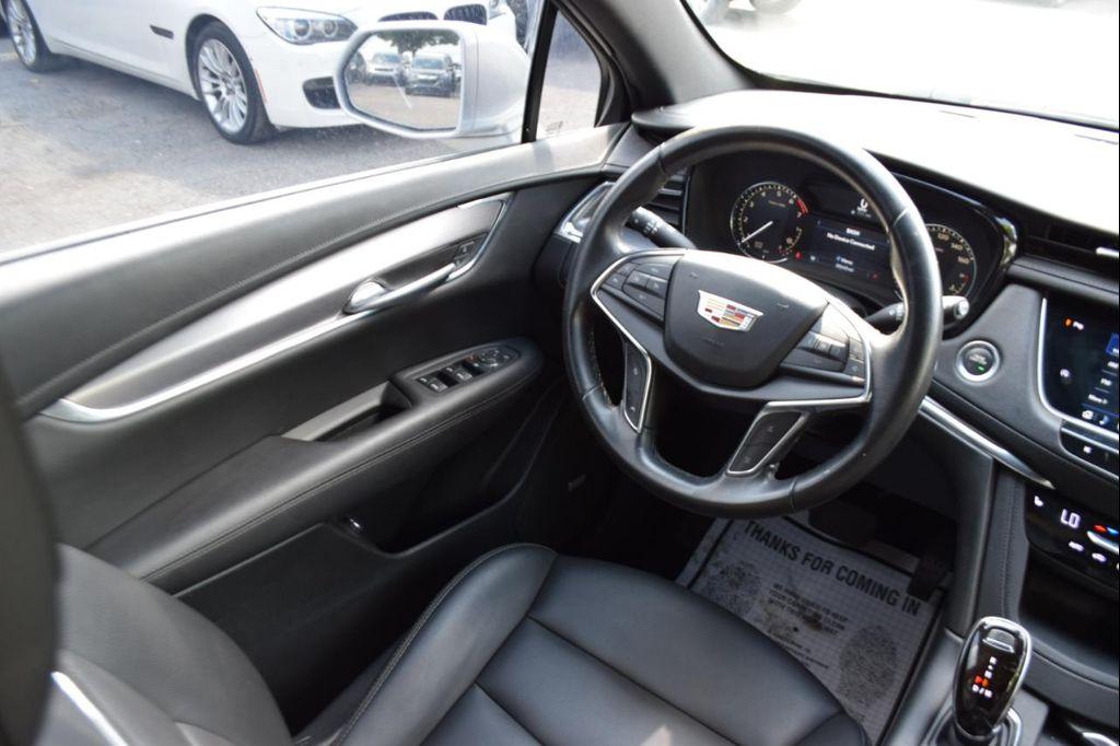 used 2020 Cadillac XT5 car, priced at $18,995
