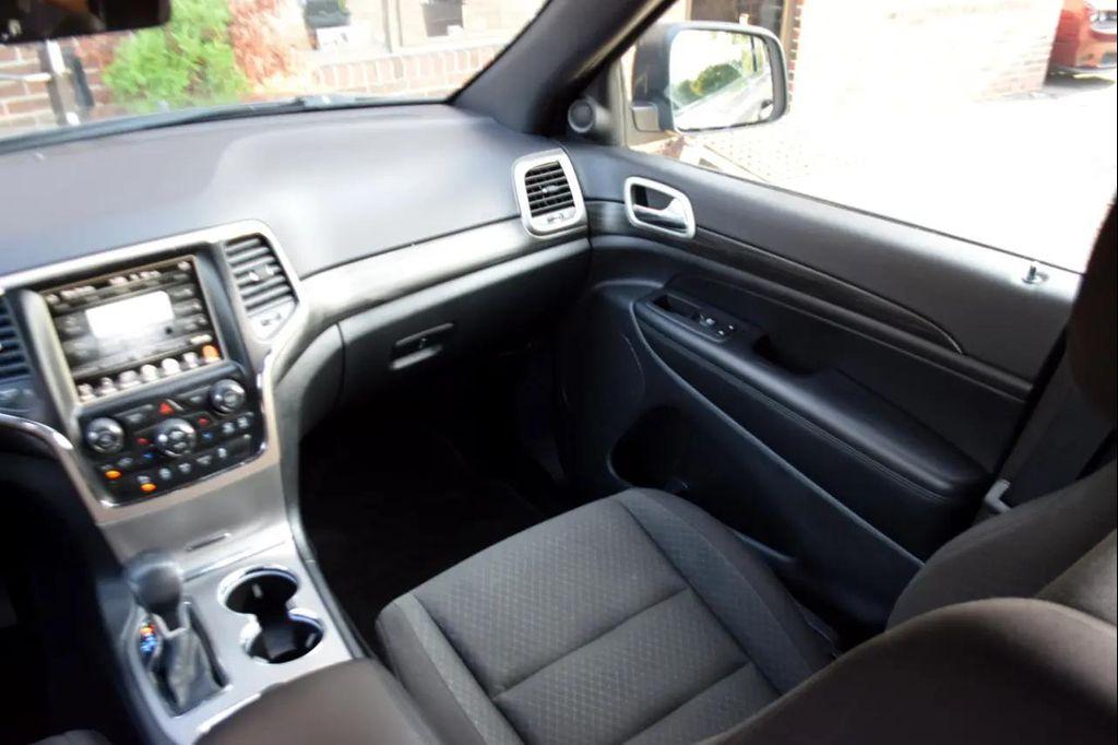 used 2021 Jeep Grand Cherokee car, priced at $17,995