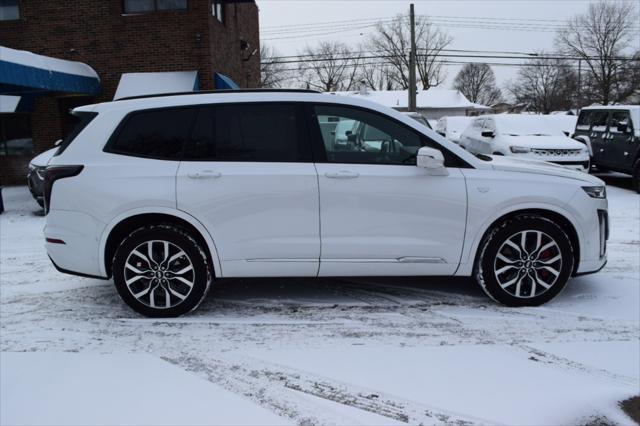 used 2022 Cadillac XT6 car, priced at $28,995