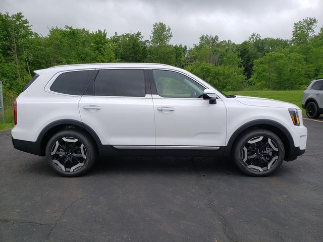 new 2025 Kia Telluride car, priced at $43,205