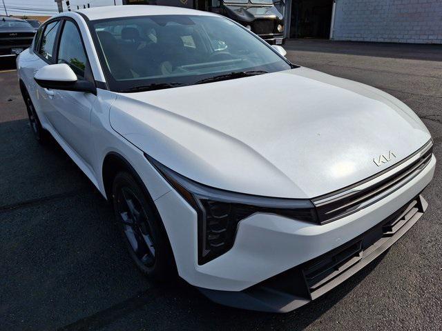 new 2025 Kia K4 car, priced at $23,210