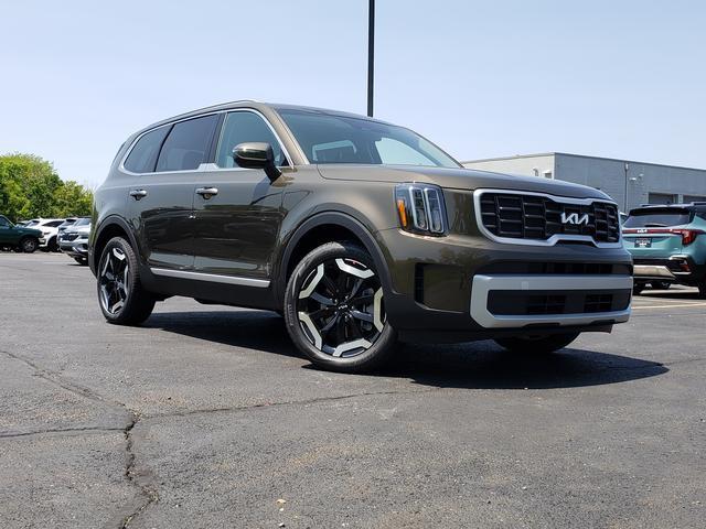new 2025 Kia Telluride car, priced at $42,710